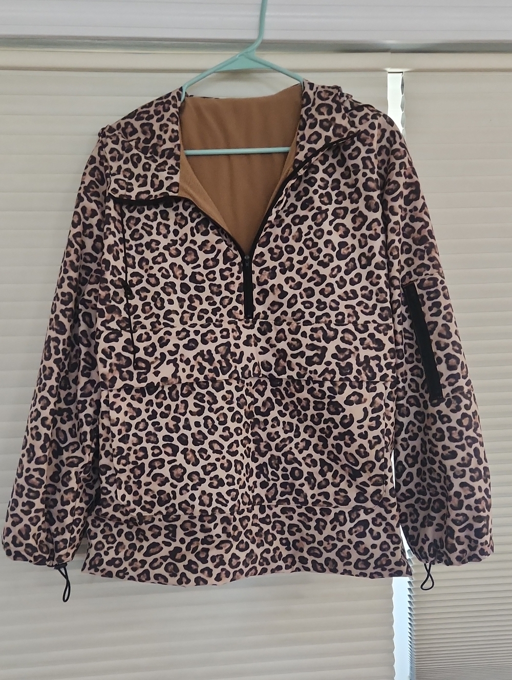 Leopard Print Puffer Jacket - Tan/Black